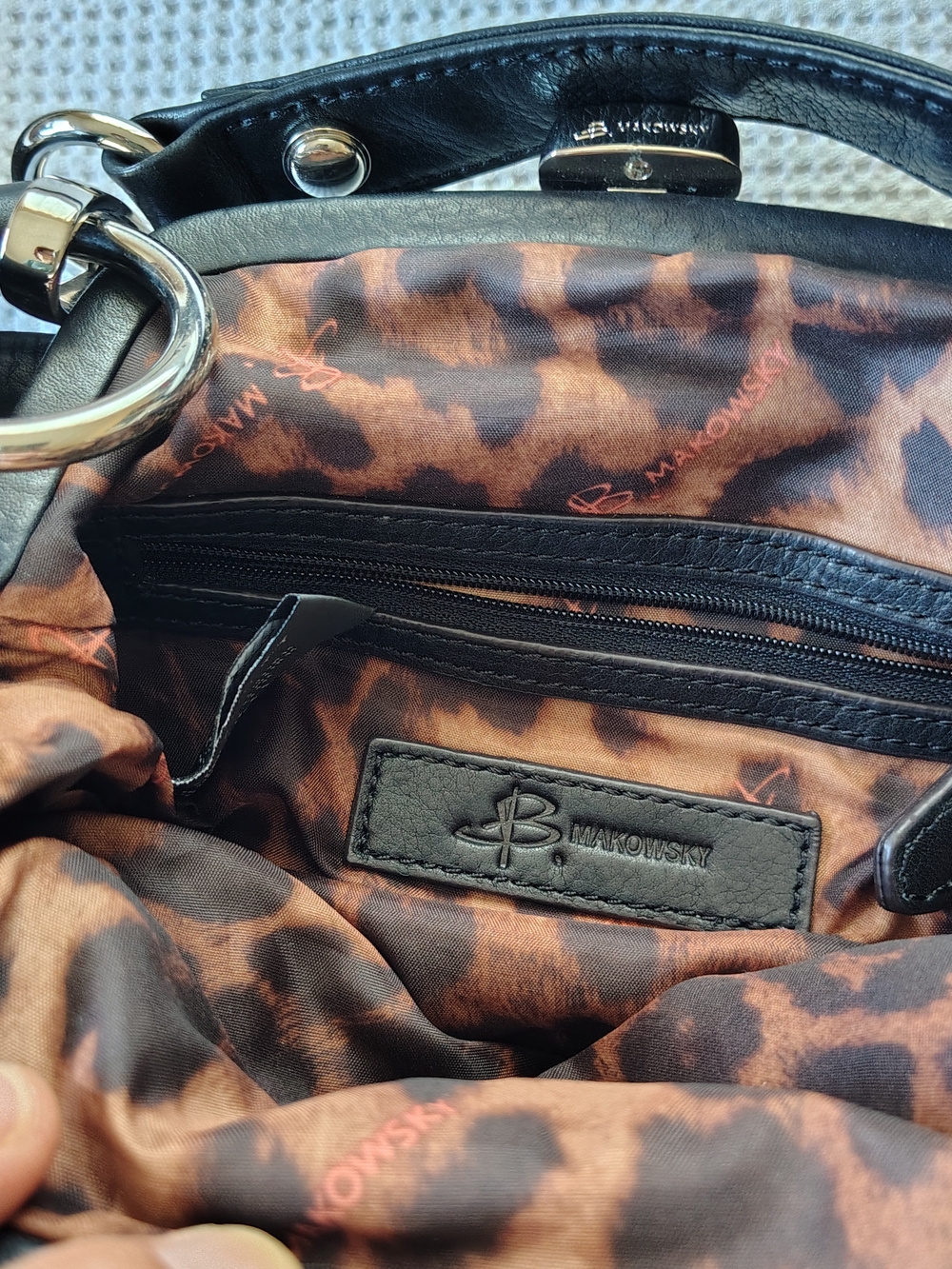 B Makowsky Black Leather Crossbody with Silver Hardware. - Picture 9 of 13